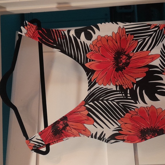 Women's size XL orange and black floral print sundress from Sophie A - Picture 2 of 4